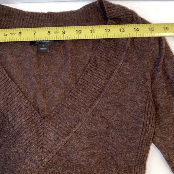 Express Chocolate V-Neck Women's Sweater - Picture 8 of 13